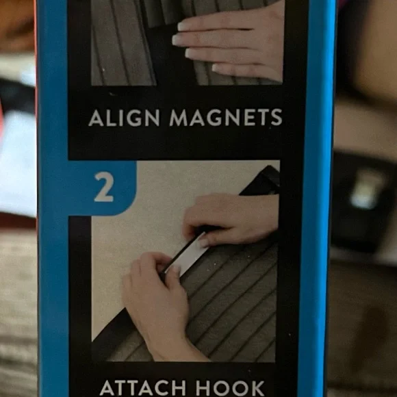 Magic Mesh Deluxe Hands-Free Screen Door - Picture 5 of 5